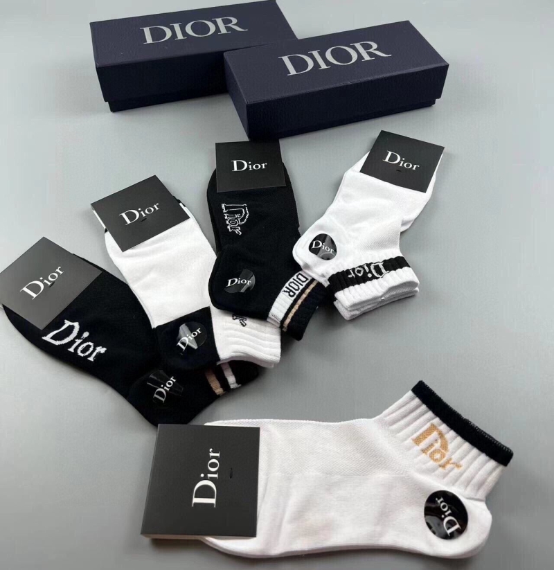 DIOR